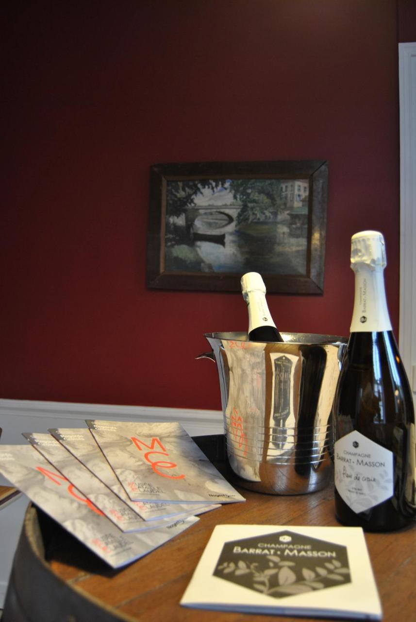 Au Richebourg Nogent Bed & Breakfast ภายนอก รูปภาพ