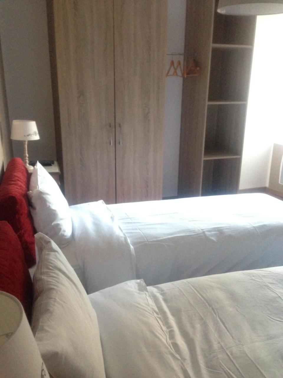 Au Richebourg Nogent Bed & Breakfast ภายนอก รูปภาพ