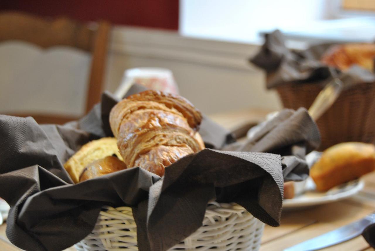 Au Richebourg Nogent Bed & Breakfast ภายนอก รูปภาพ